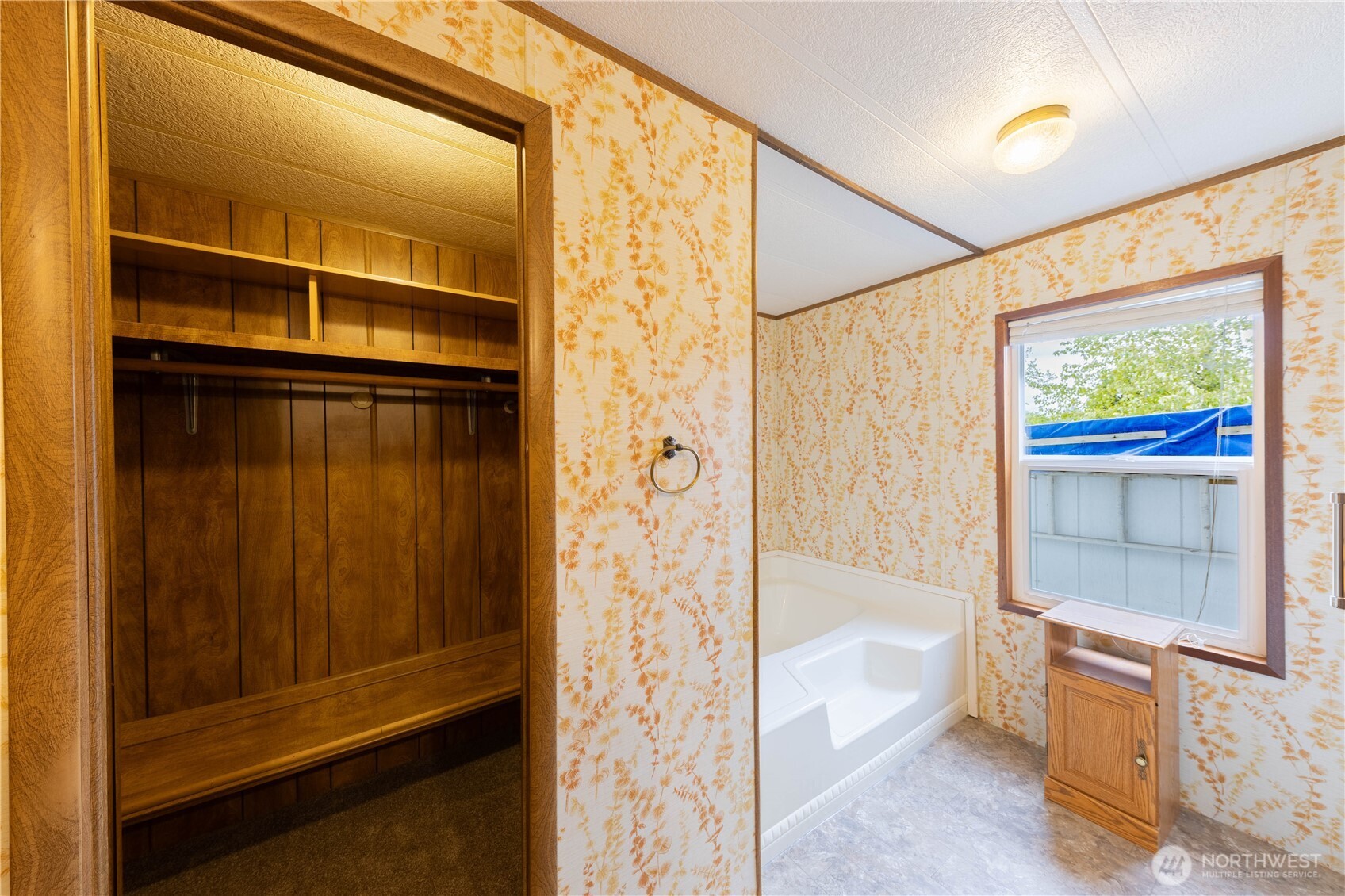 2725 E Fir Street #112, Mount Vernon, WA 98273