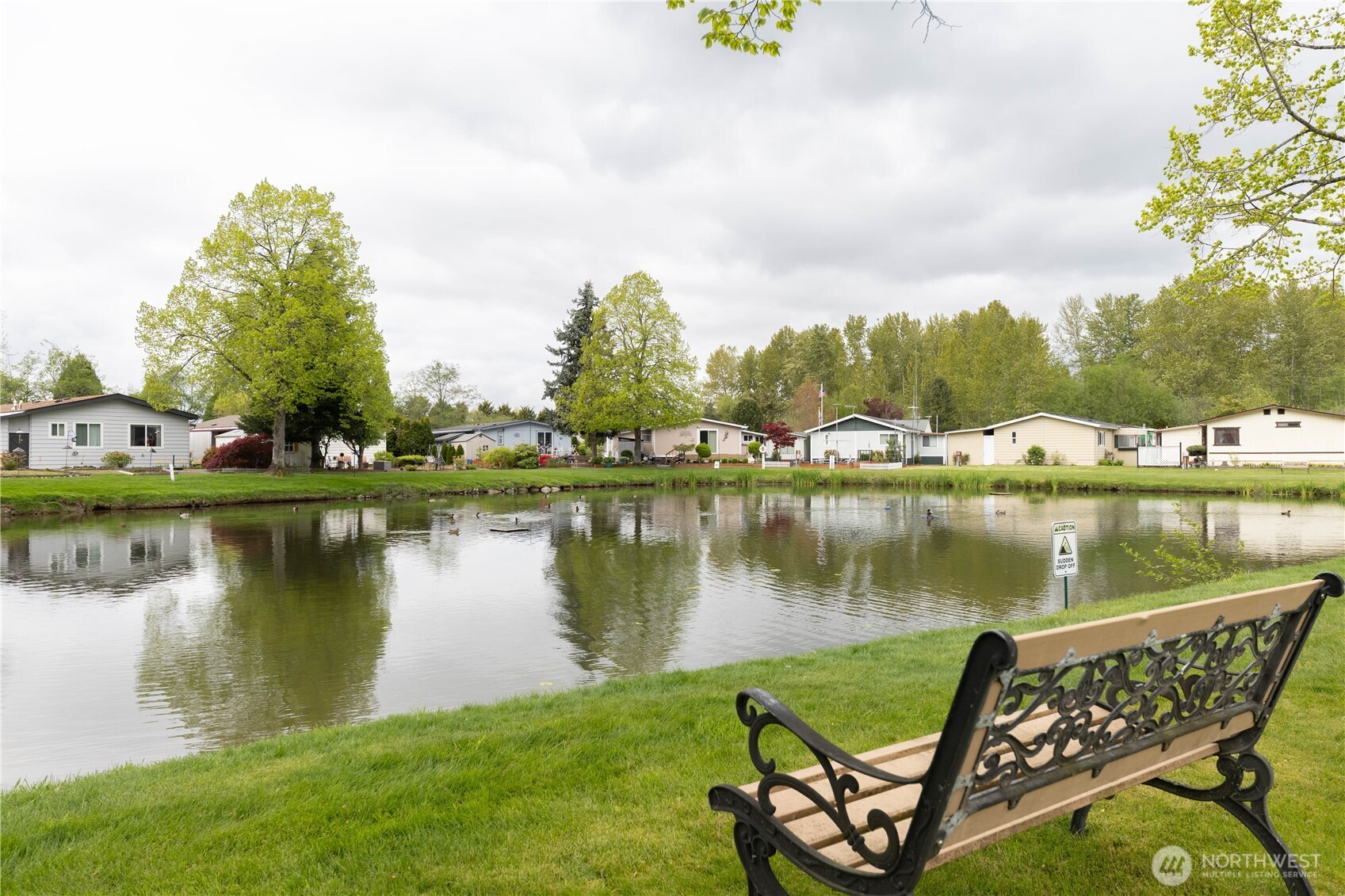 2725 E Fir Street #112, Mount Vernon, WA 98273