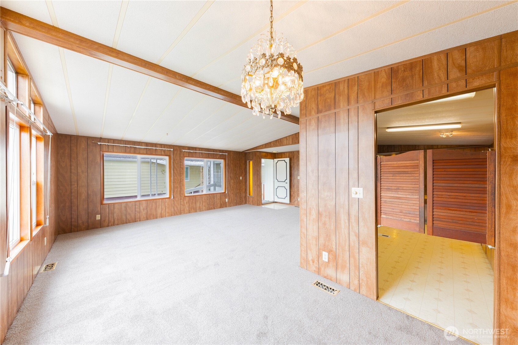 2725 E Fir Street #112, Mount Vernon, WA 98273