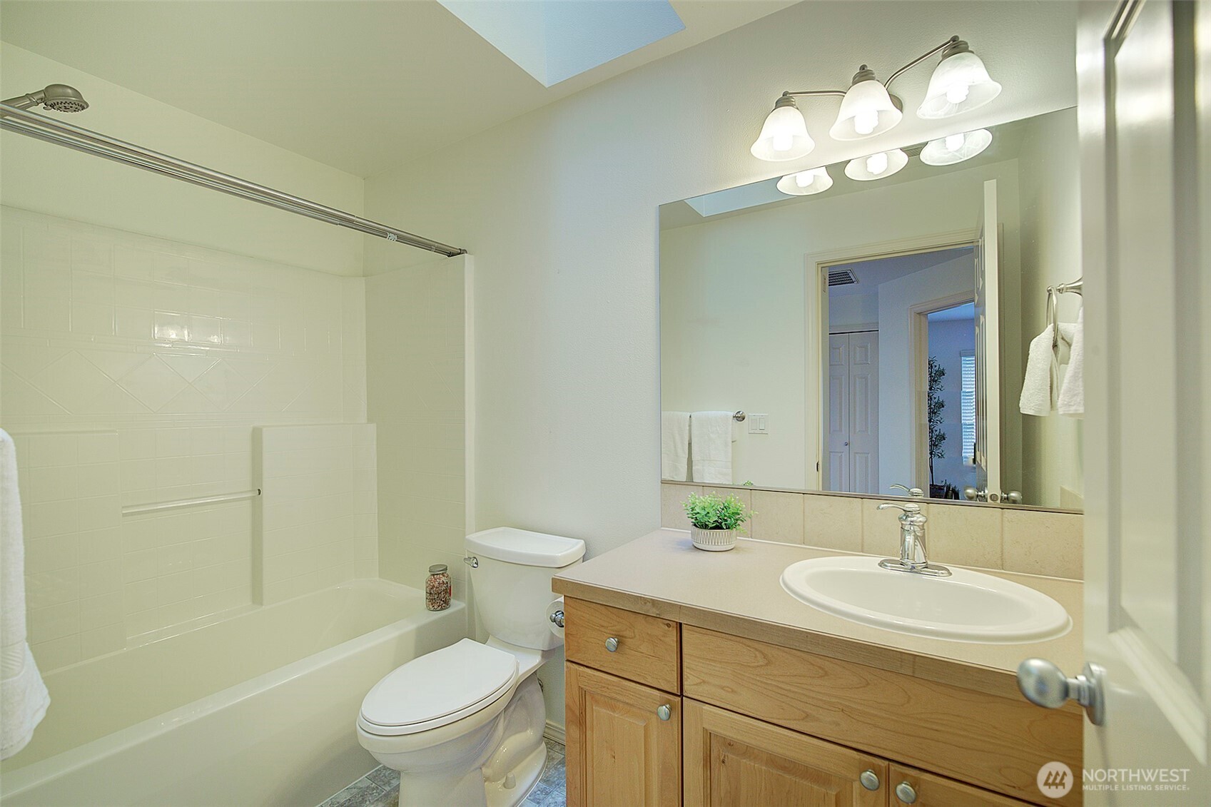 910 Medical Center Drive #D202, Arlington, WA 98223