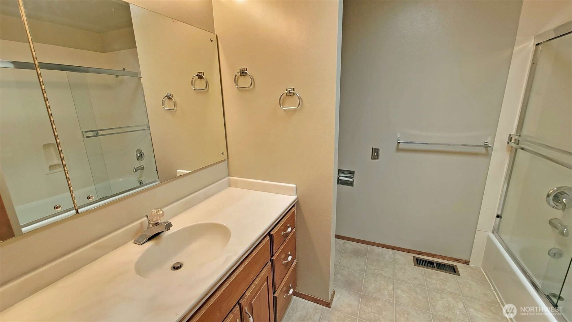 820 172nd Avenue NE, Bellevue, WA 98008