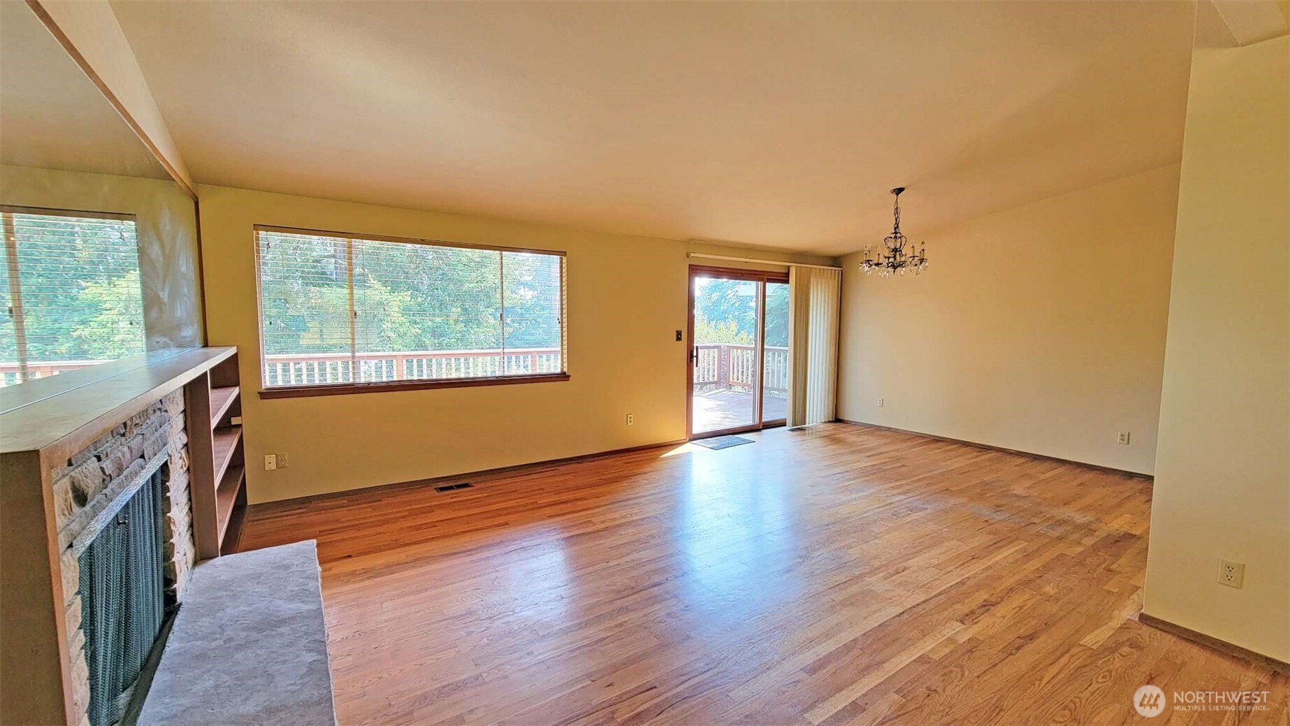820 172nd Avenue NE, Bellevue, WA 98008