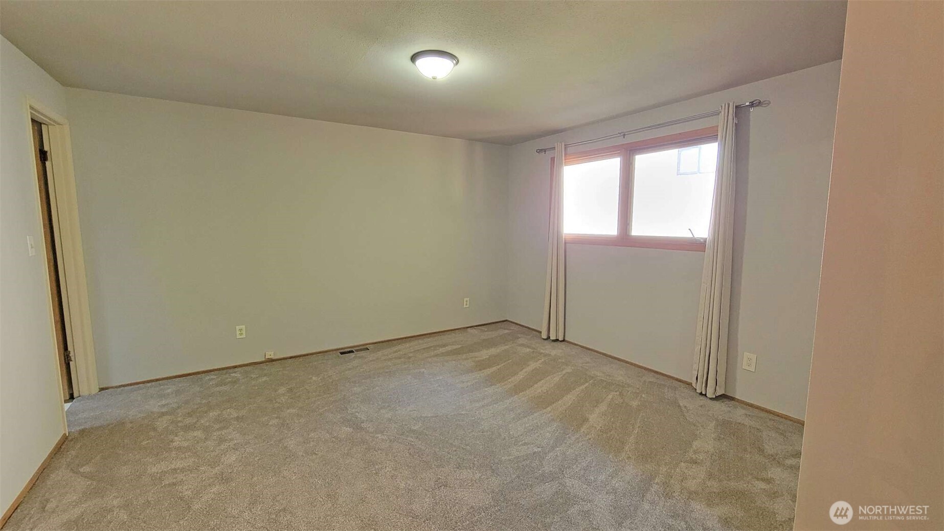820 172nd Avenue NE, Bellevue, WA 98008