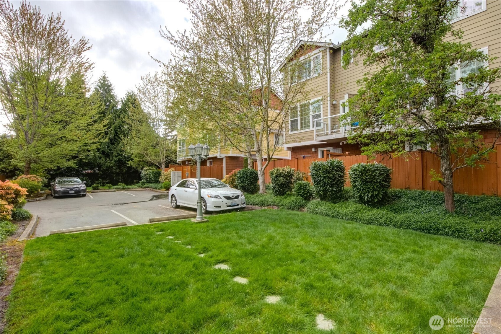 11023 SE 240 Street #C2, Kent, WA 98031