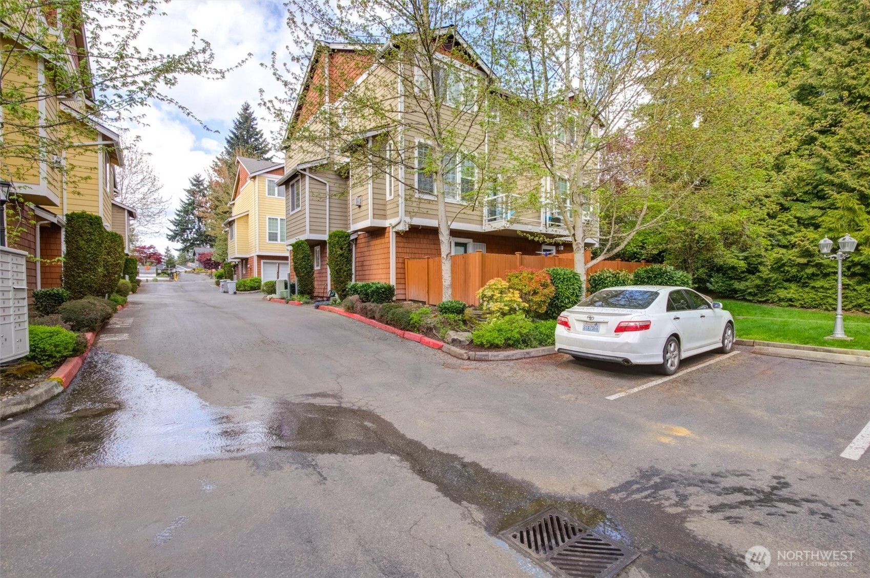 11023 SE 240 Street #C2, Kent, WA 98031
