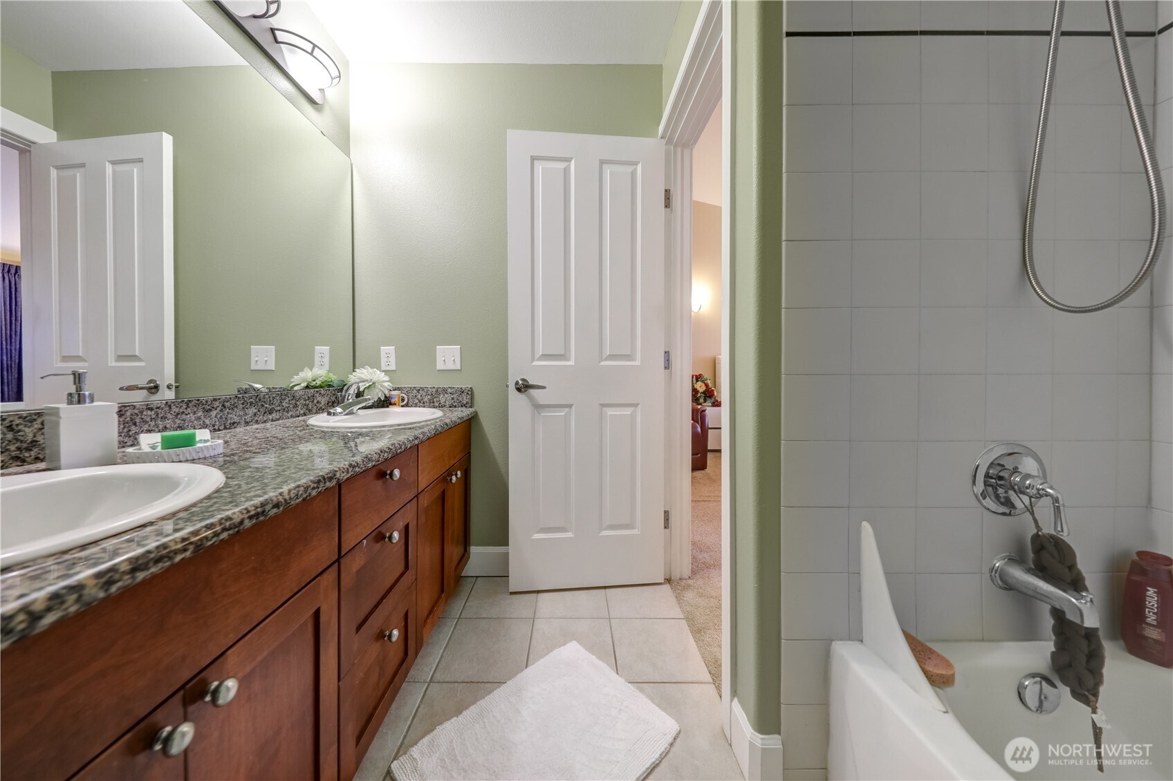 11023 SE 240 Street #C2, Kent, WA 98031