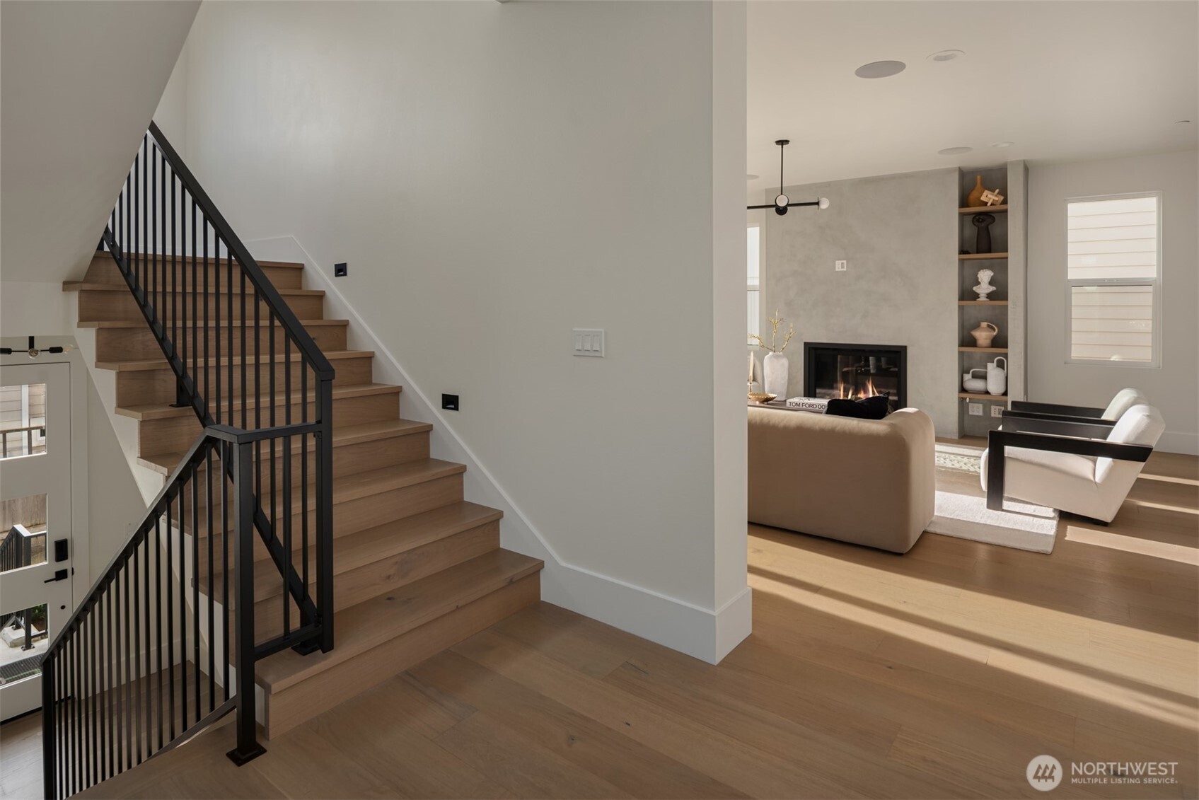 134 8th Ct , Kirkland, WA 98033
