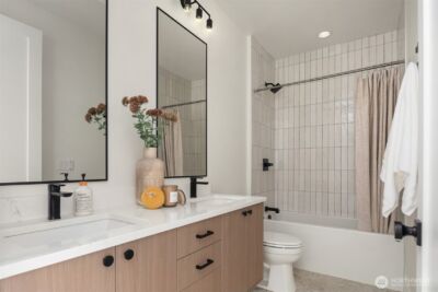 134 8th Ct , Kirkland, WA 98033 - Photo 27