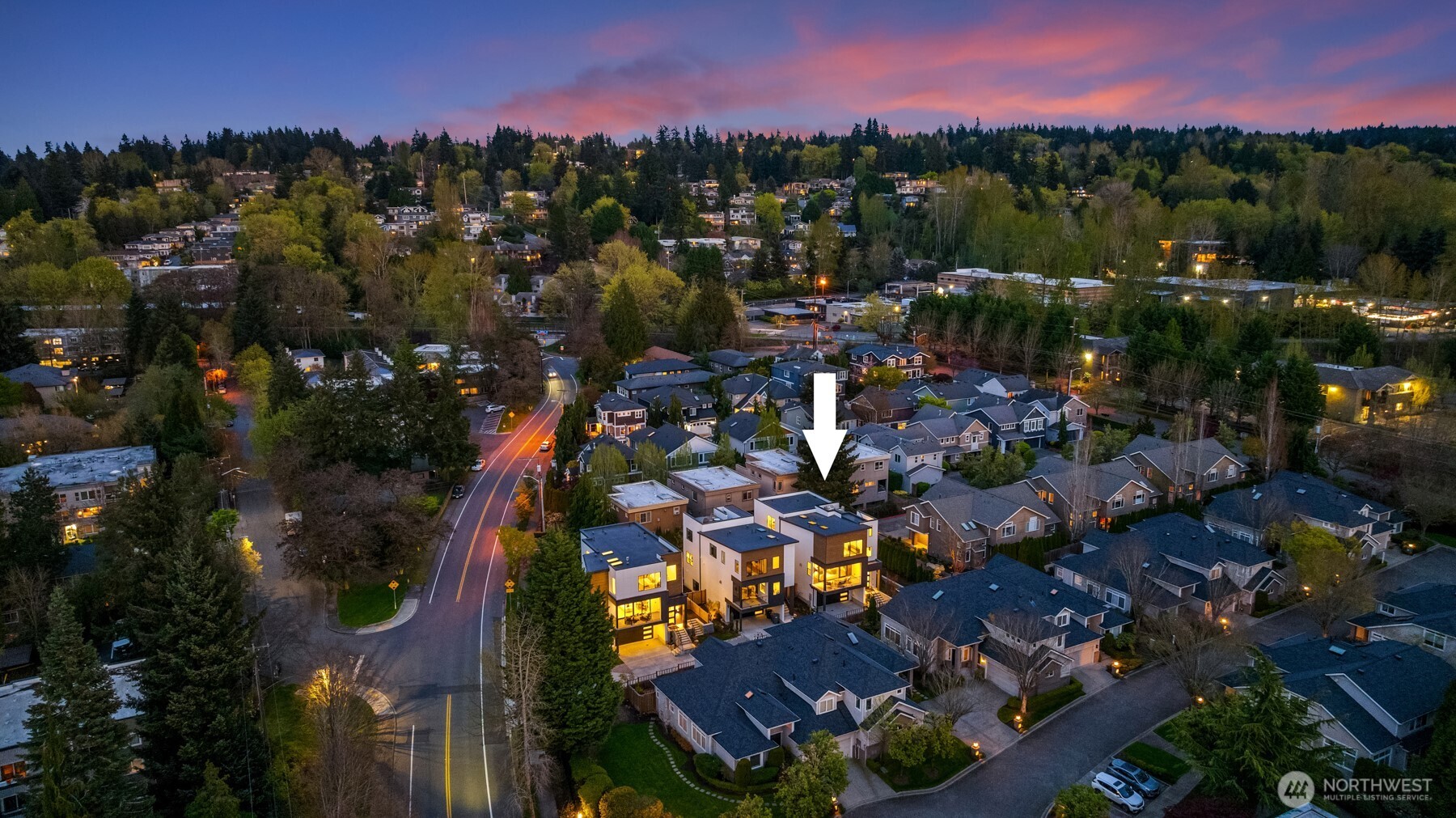 134 8th Ct , Kirkland, WA 98033