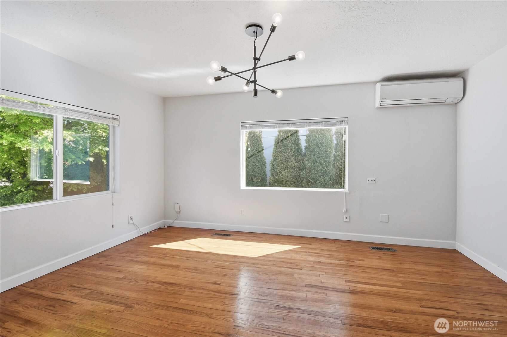 317 9th Avenue , Kirkland, WA 98033