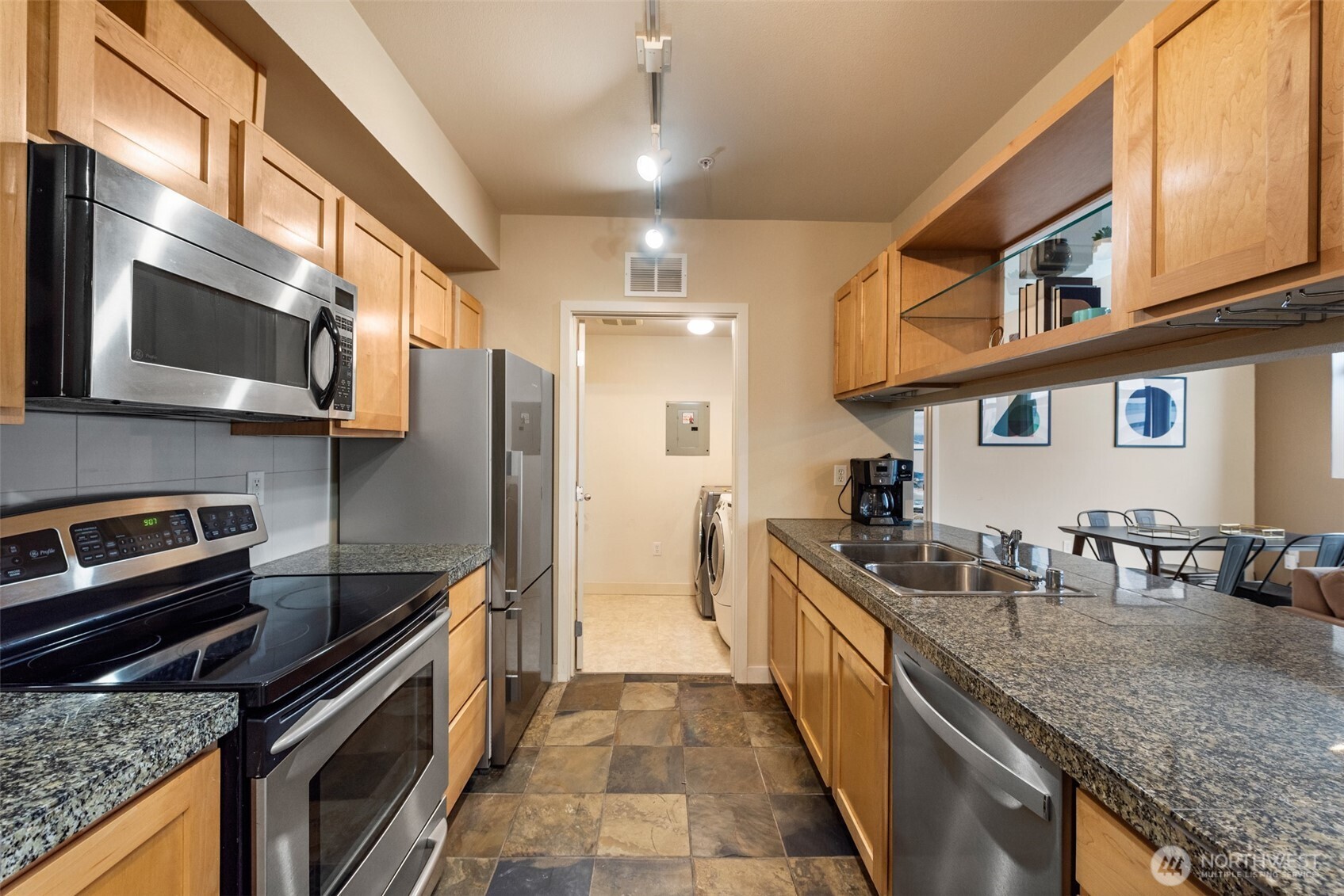 300 110th Avenue NE #515, Bellevue, WA 98004