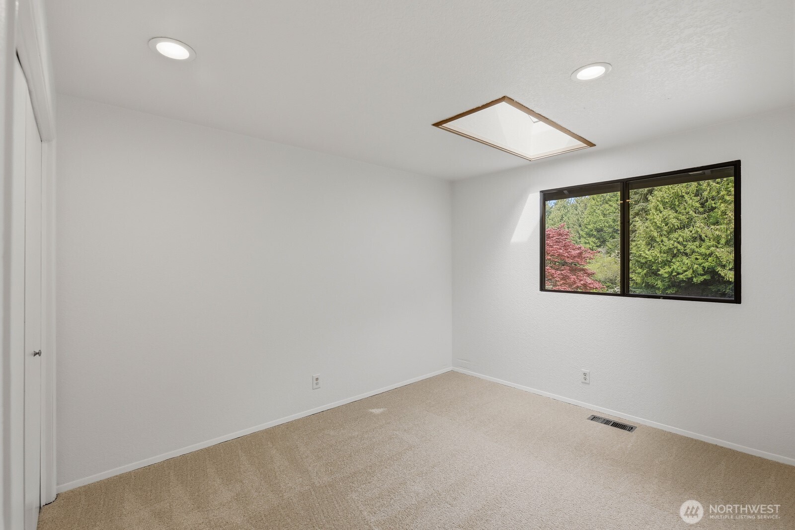 13717 46th Avenue W, Edmonds, WA 98026