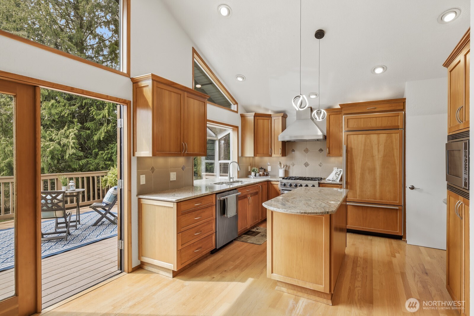 13717 46th Avenue W, Edmonds, WA 98026