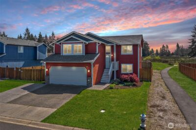 16634 Rainier View Drive SE, Yelm, WA 98597 - Photo 2