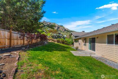 1111 Splett Street , Wenatchee, WA 98801 - Photo 31