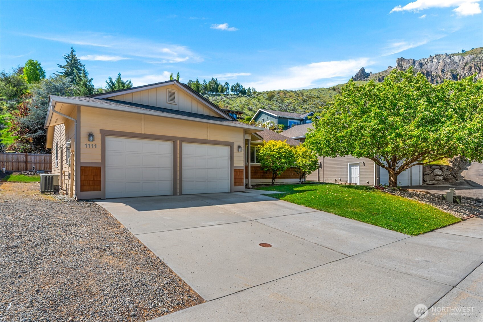 1111 Splett Street , Wenatchee, WA 98801
