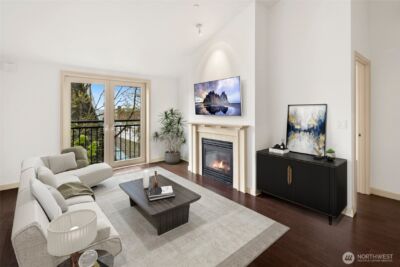 701 1st Avenue N #402, Seattle, WA 98109