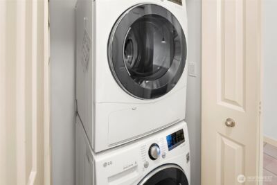 701 1st Avenue N #402, Seattle, WA 98109 - Photo 16