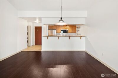 701 1st Avenue N #402, Seattle, WA 98109 - Photo 6
