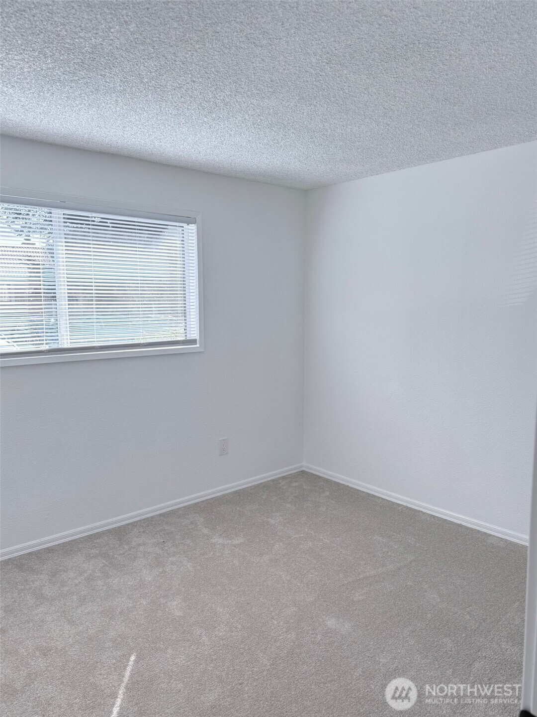 17527 149th Avenue SE #B2, Renton, WA 98058