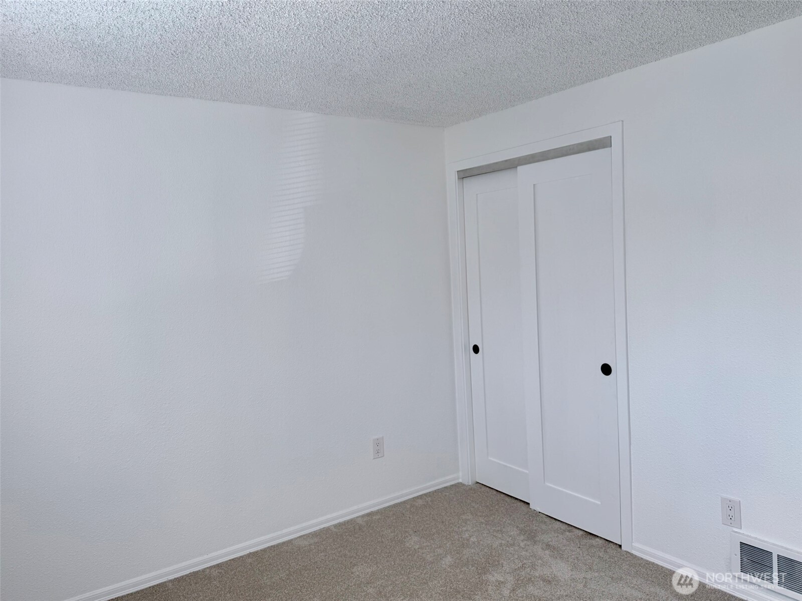 17527 149th Avenue SE #B2, Renton, WA 98058
