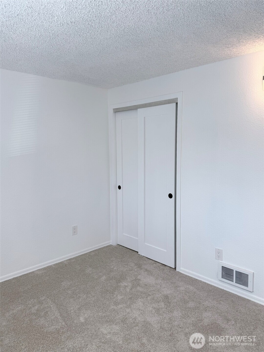 17527 149th Avenue SE #B2, Renton, WA 98058