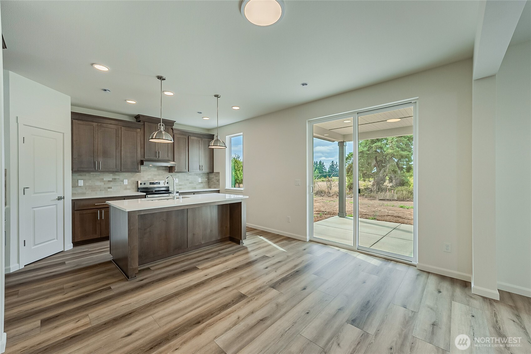 960 RW Fletcher Street , Winlock, WA 98596