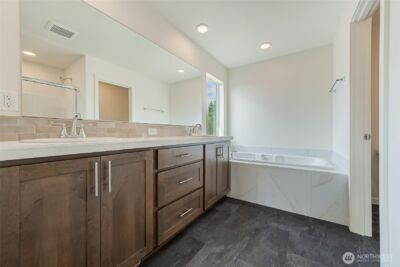 960 RW Fletcher Street , Winlock, WA 98596 - Photo 21