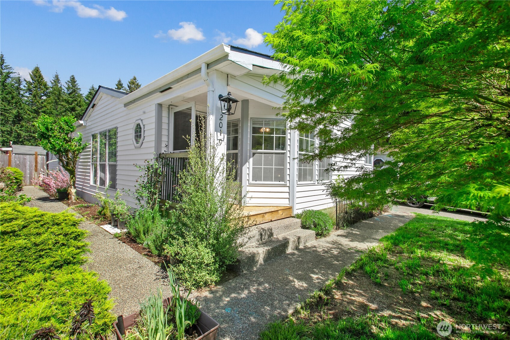 2019 SE Richmond Lane , Port Orchard, WA 98367