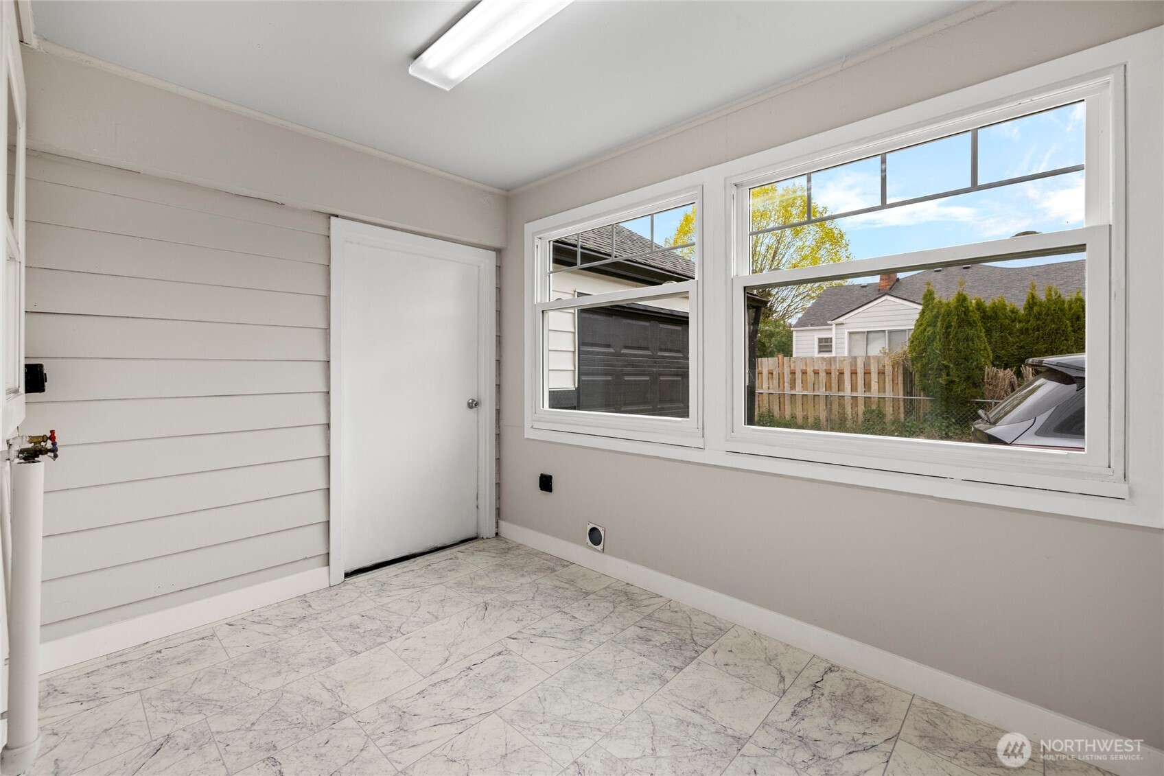 1229 Harrison Street , Mount Vernon, WA 98273