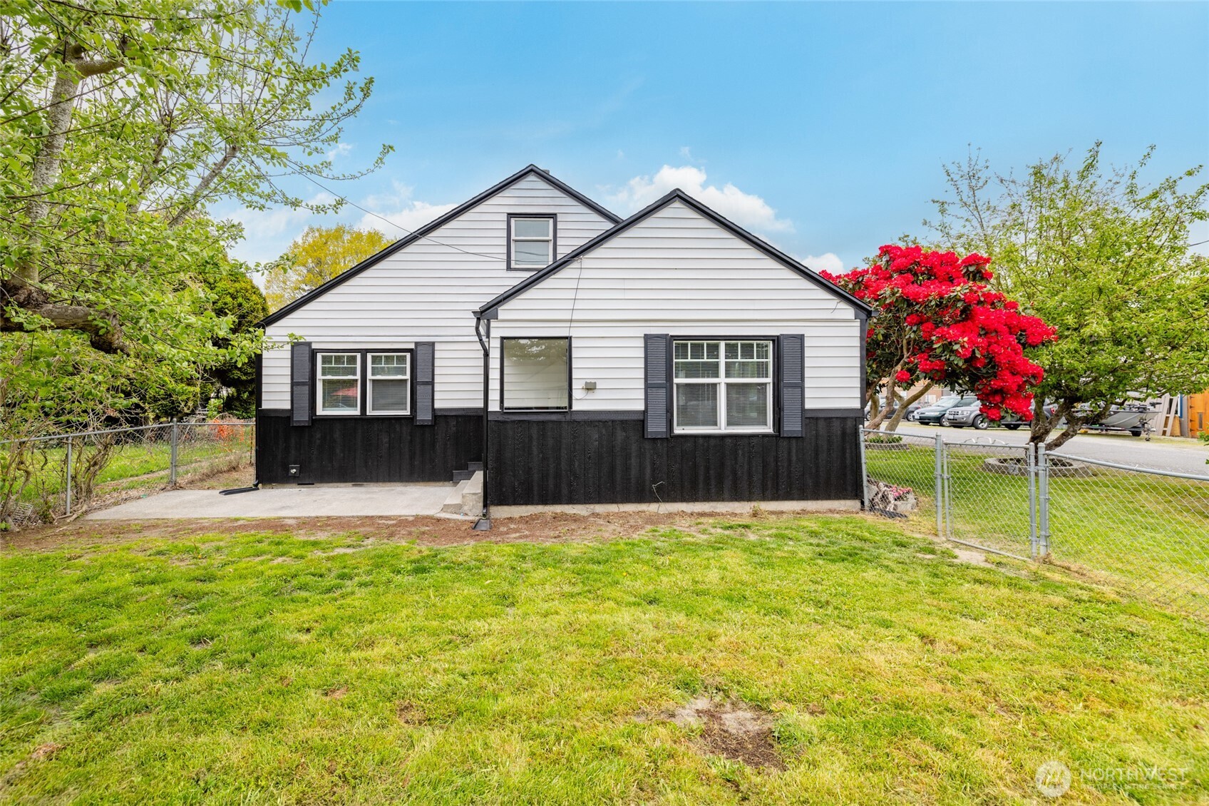 1229 Harrison Street , Mount Vernon, WA 98273