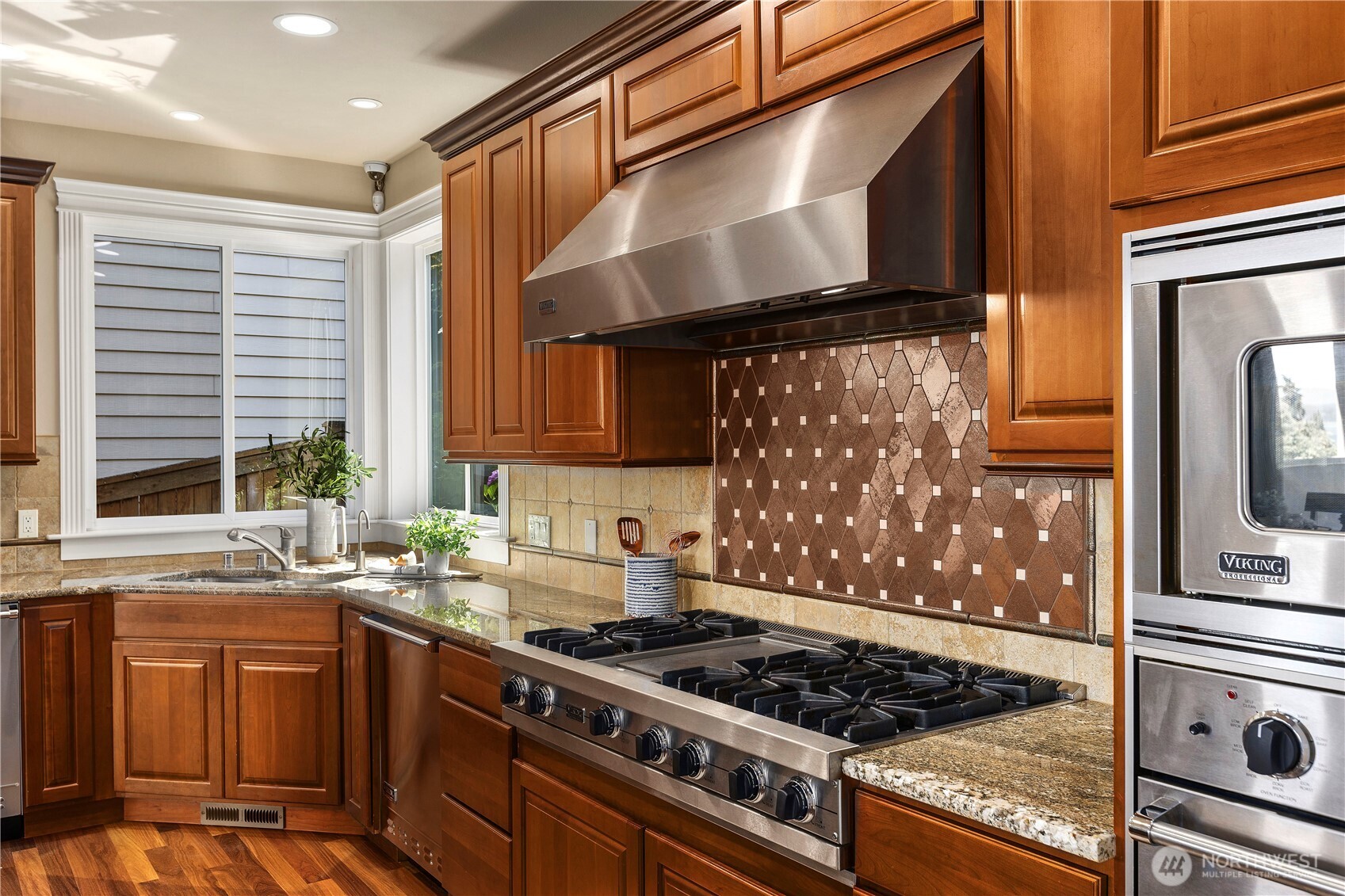 645 Cornelia Avenue , Mukilteo, WA 98275