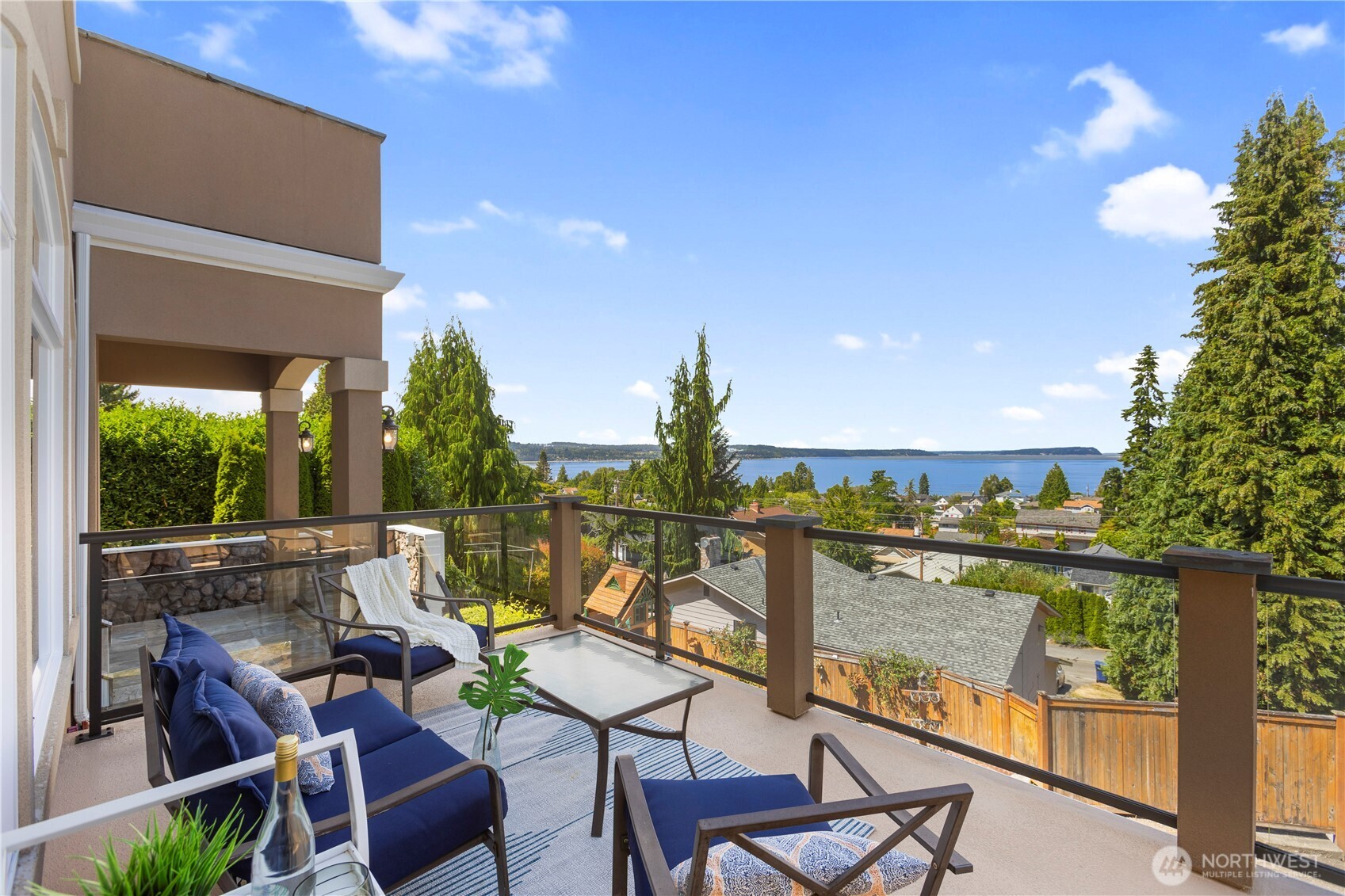 645 Cornelia Avenue , Mukilteo, WA 98275