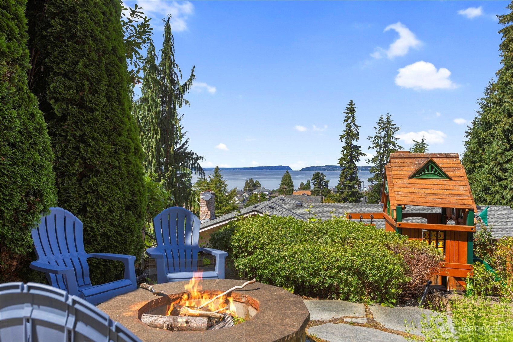 645 Cornelia Avenue , Mukilteo, WA 98275