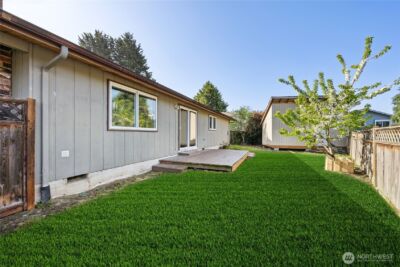 1417 S 257th Place , Des Moines, WA 98198 - Photo 20