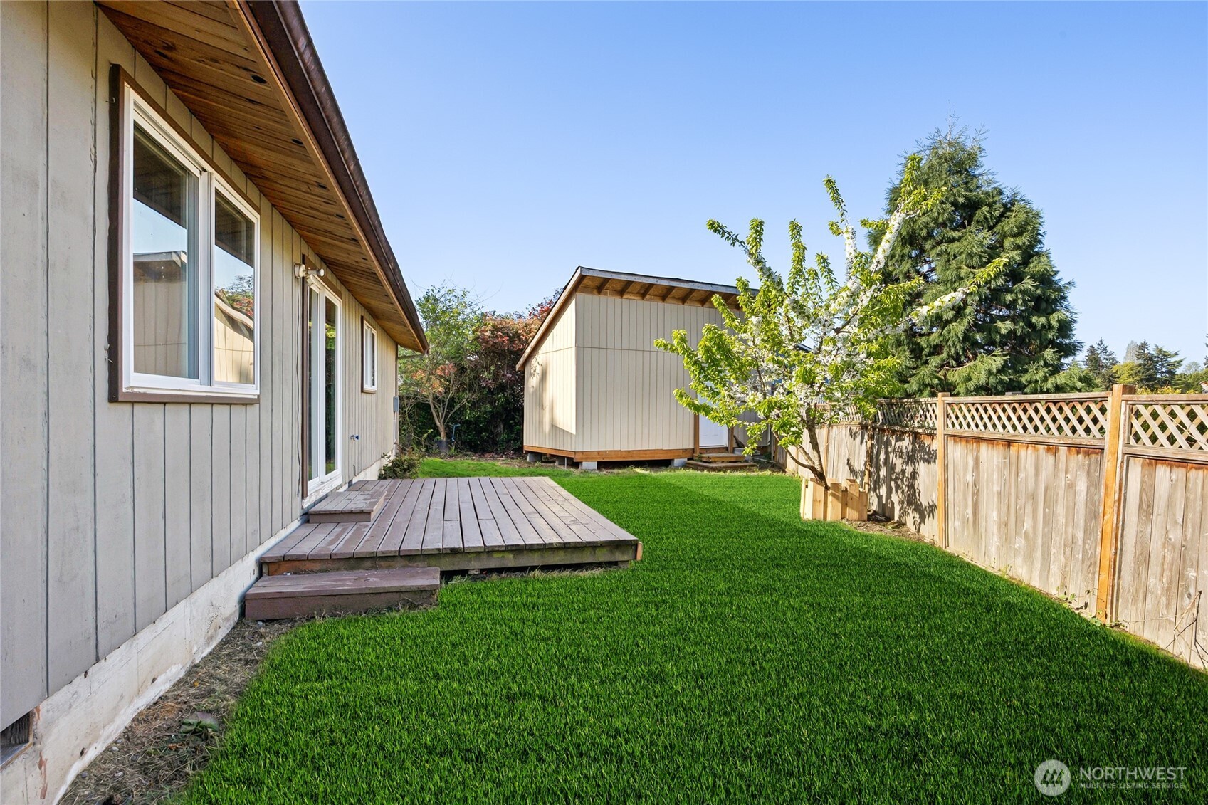 1417 S 257th Place , Des Moines, WA 98198