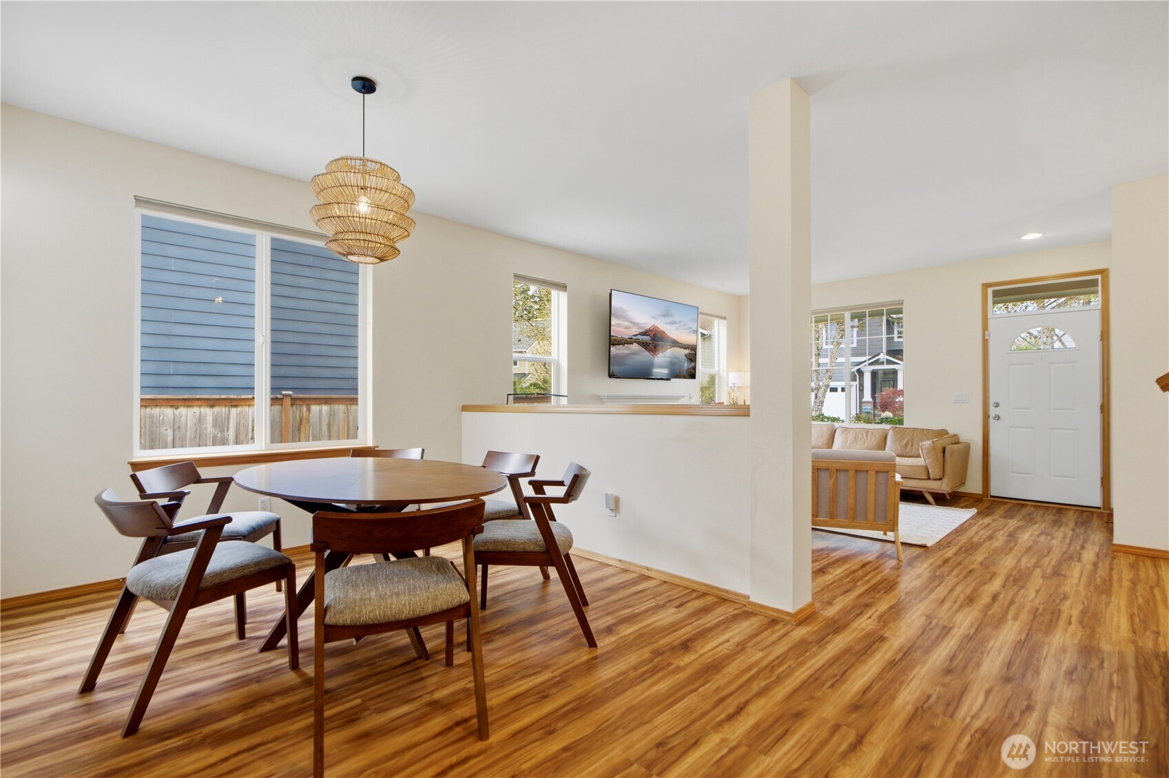 24713 233rd Place SE, Maple Valley, WA 98038
