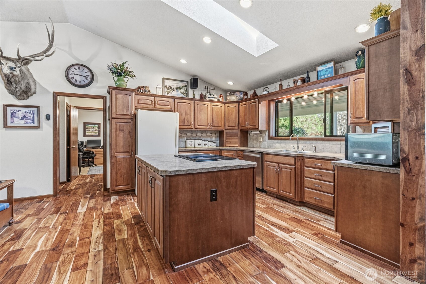 1269 King Road , Winlock, WA 98596