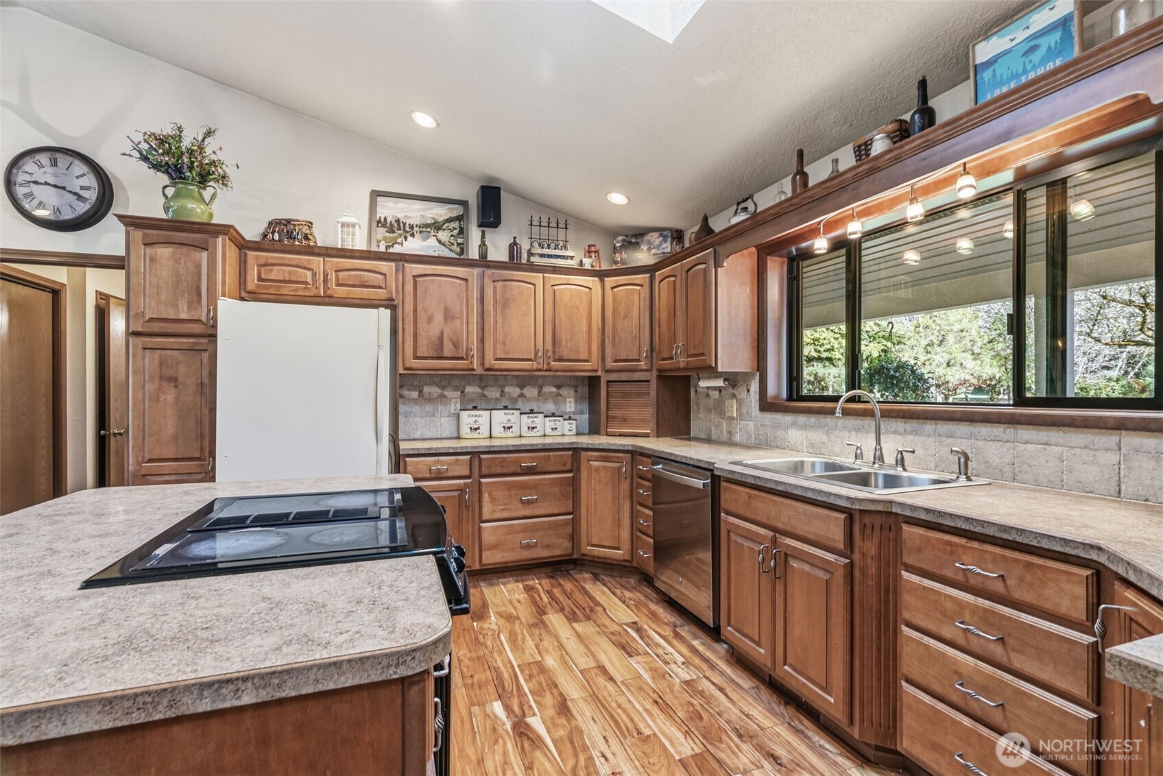 1269 King Road , Winlock, WA 98596