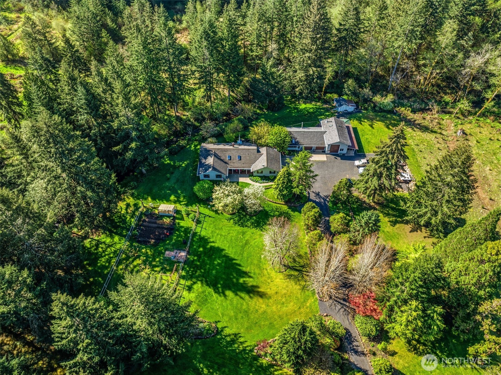 1269 King Road , Winlock, WA 98596