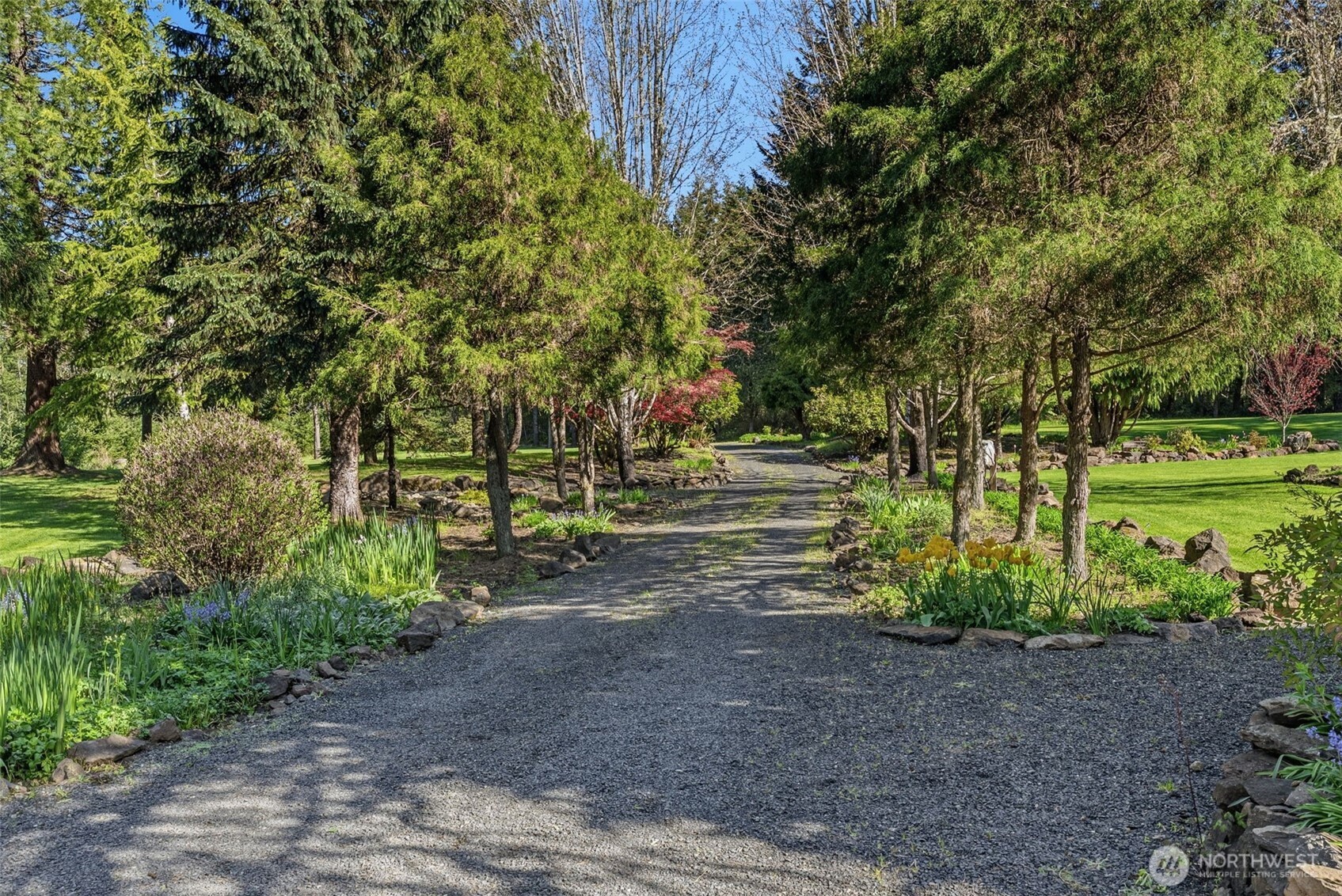 1269 King Road , Winlock, WA 98596