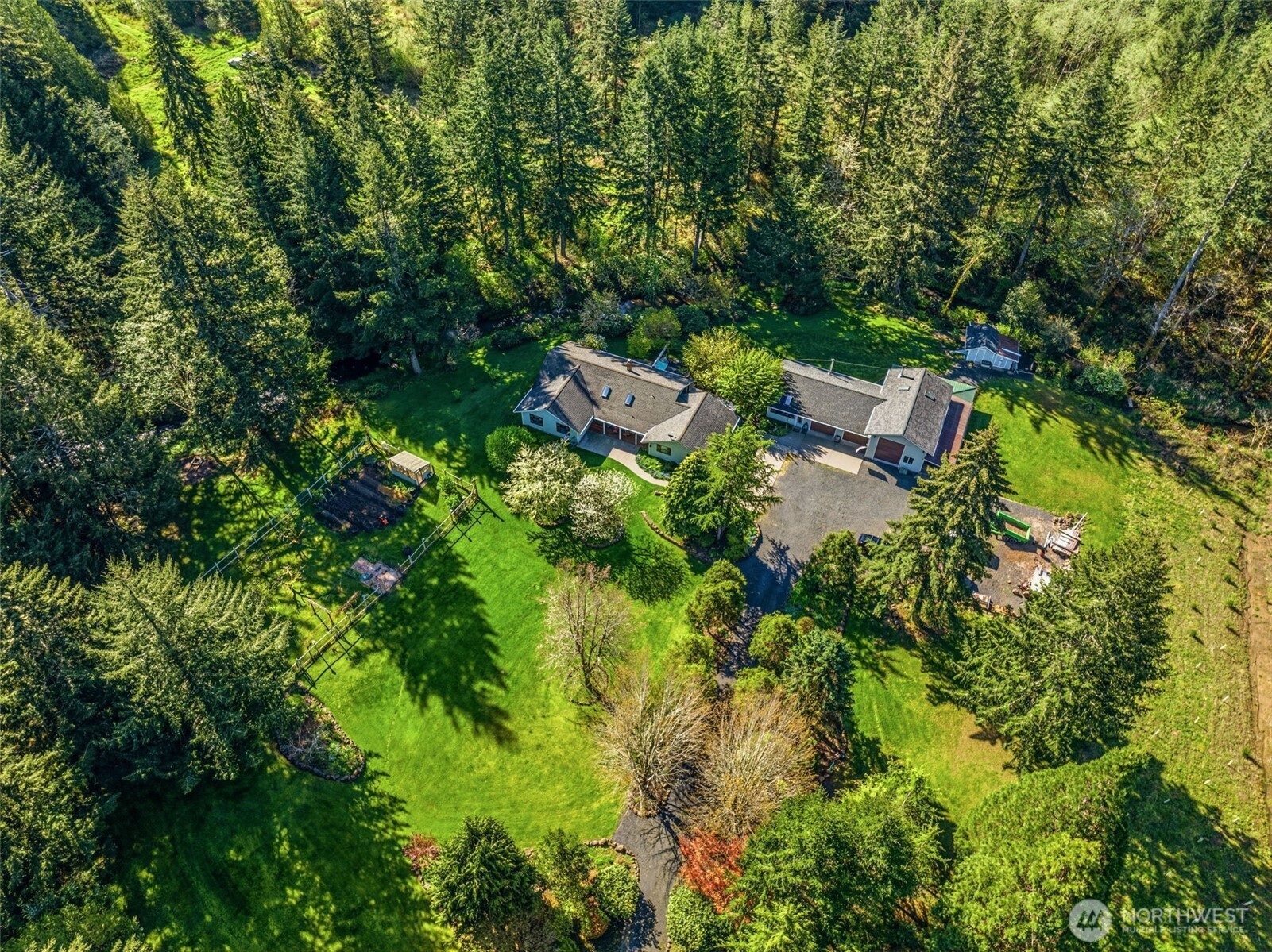 1269 King Road , Winlock, WA 98596