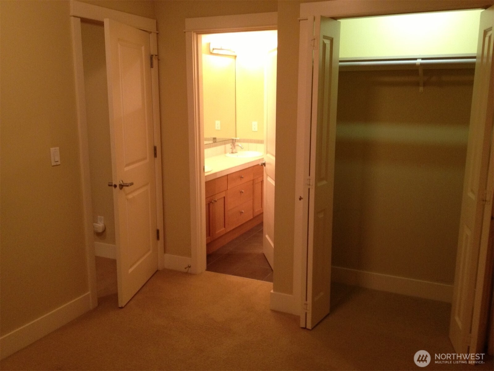2639 NW 58th Street #B, Seattle, WA 98107