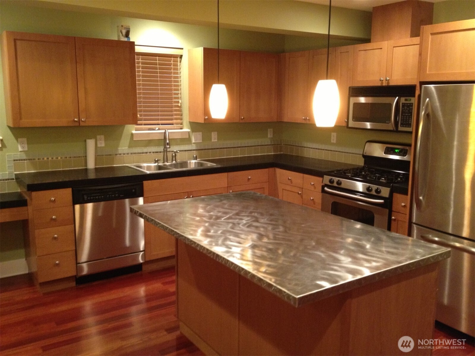 2639 NW 58th Street #B, Seattle, WA 98107