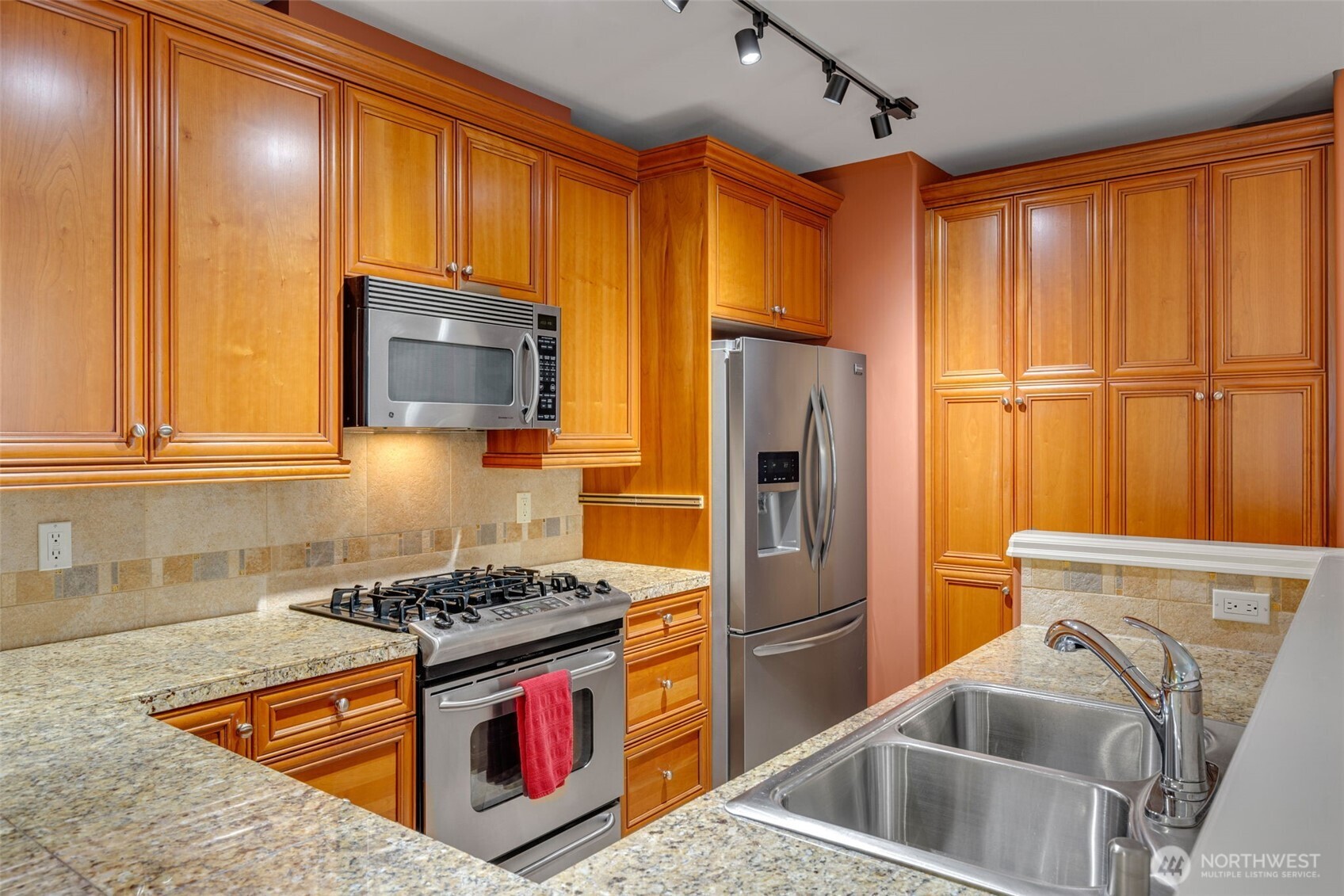 8507 Bowdoin Way #1, Edmonds, WA 98026