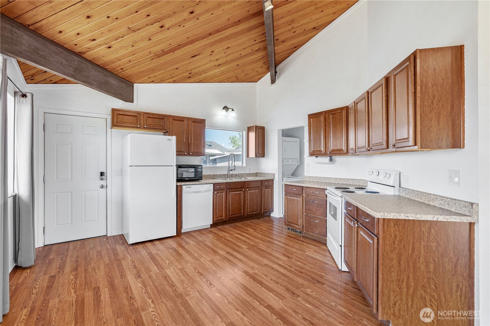 412 Apple Place SW, Mattawa, WA 99349