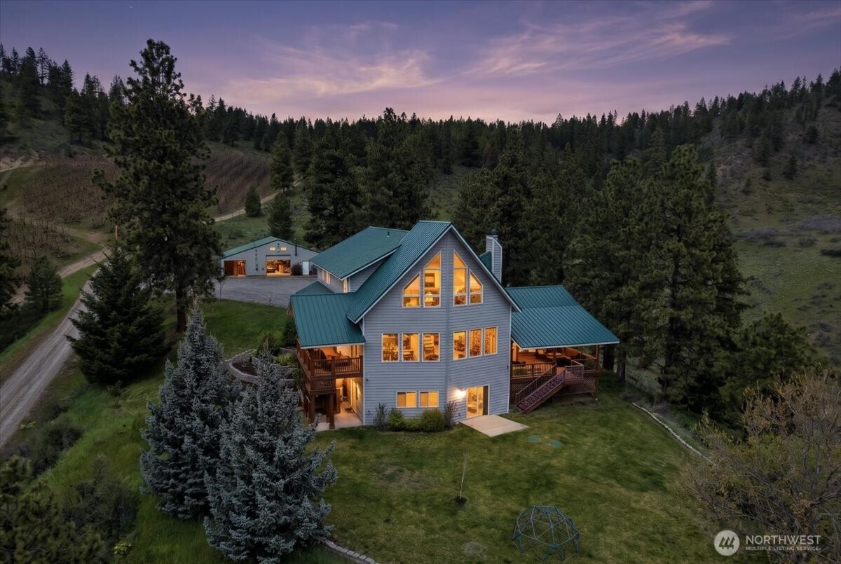 2612 Halvorson Canyon Road , Wenatchee, WA 98801