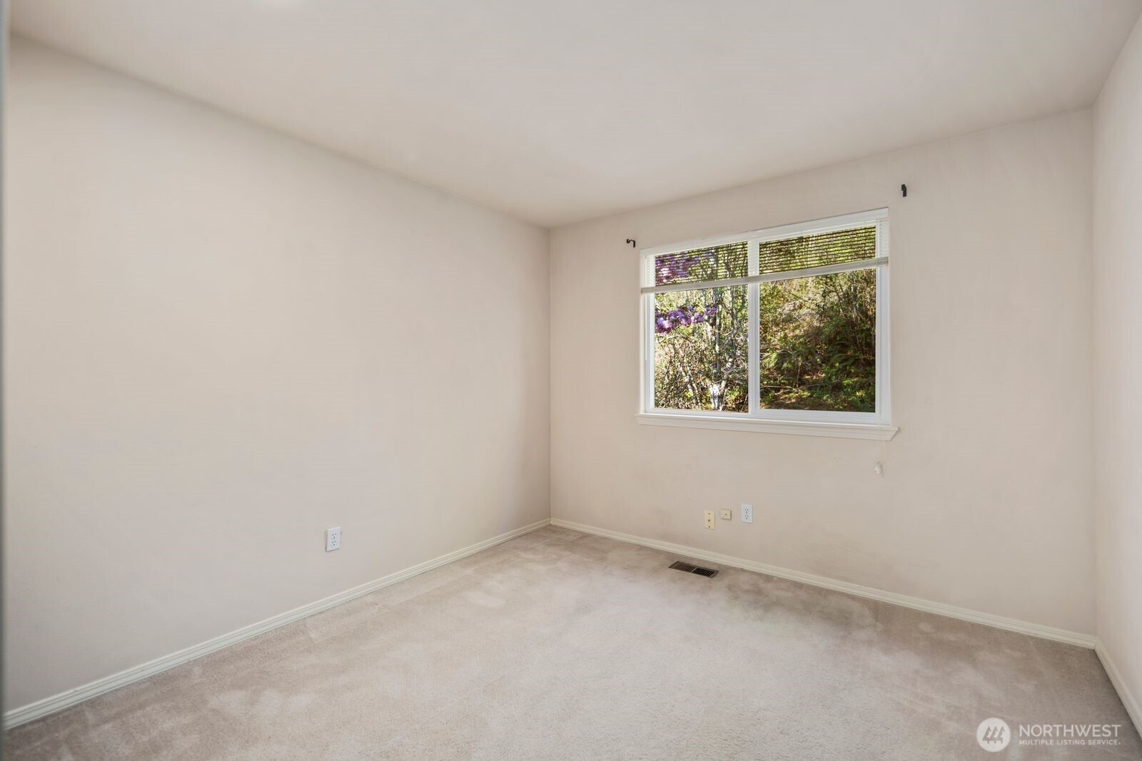 8218 126th Place SE, Newcastle, WA 98056