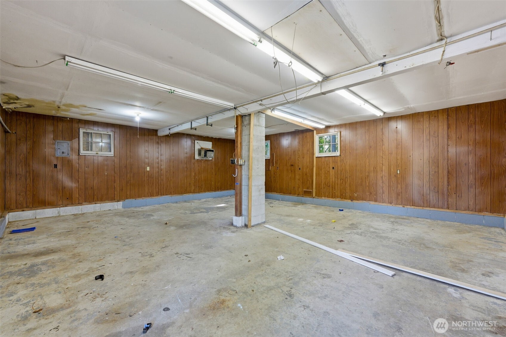 31061 W Lake Morton Drive SE, Kent, WA 98042