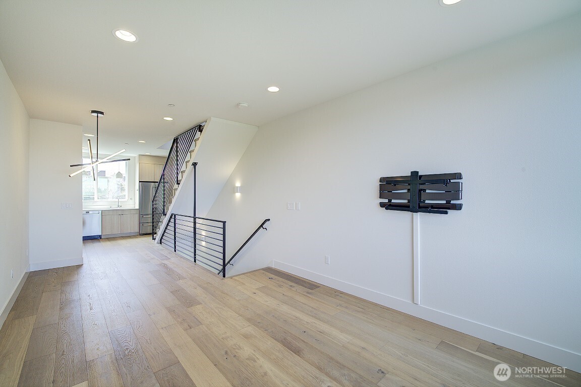 908 N 46th Street #E, Seattle, WA 98103